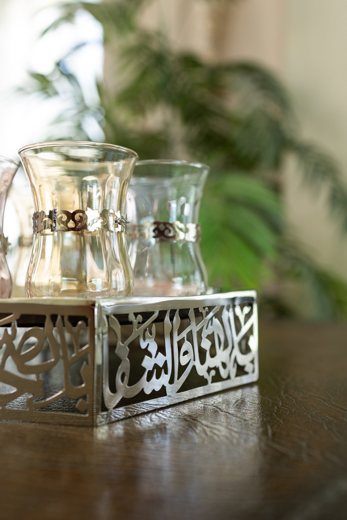 Royal Bracelets Serving Set